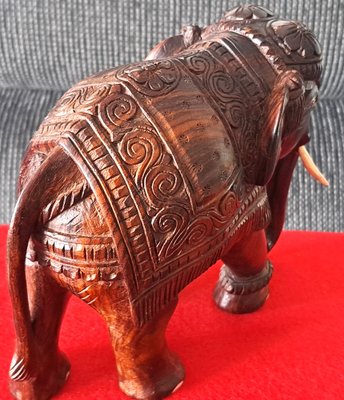 Rosewood Elephant Sculpture, 1970s-ZYI-1739775