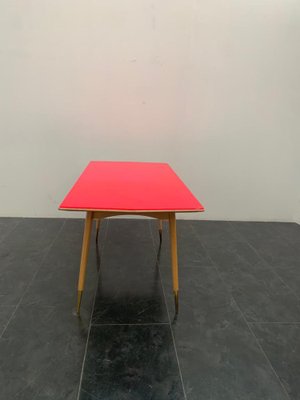 Round Maple & Fuchsia Top Table, 1950s-IJR-1294646