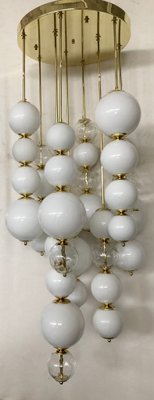 Round White and Transparent Murano Art Glass Chandelier, 1980-UH-1065463