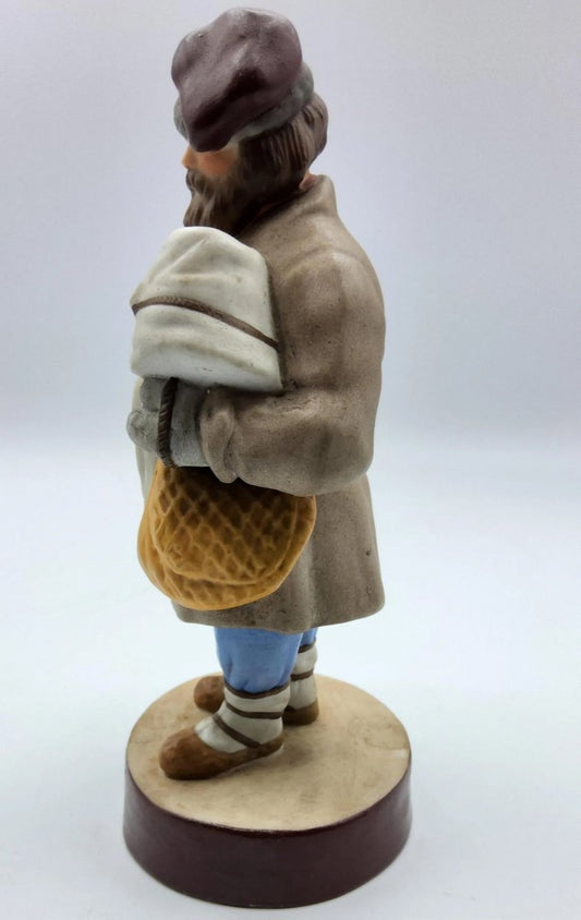 Russian Gardner Figurine in Porcelain