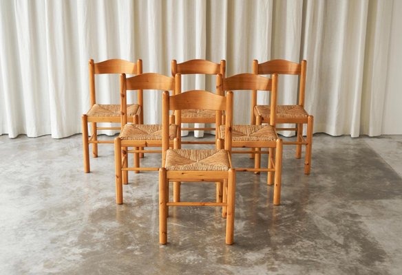 Rustic Chalet Chic Chairs in Pine and Rush by Vico Magistretti, 1970s, Set of 6-FEW-2028647