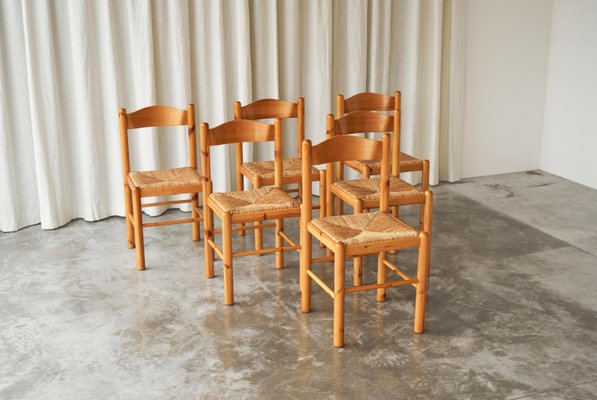 Rustic Chalet Chic Chairs in Pine and Rush by Vico Magistretti, 1970s, Set of 6-FEW-2028647