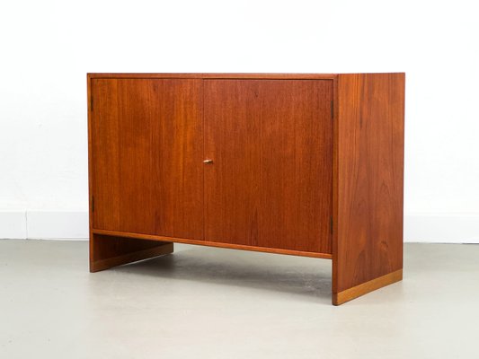 Ry-100 Teak Cabinet by Hans J. Wegner for Ry Møbler, 1959-QEQ-2021235