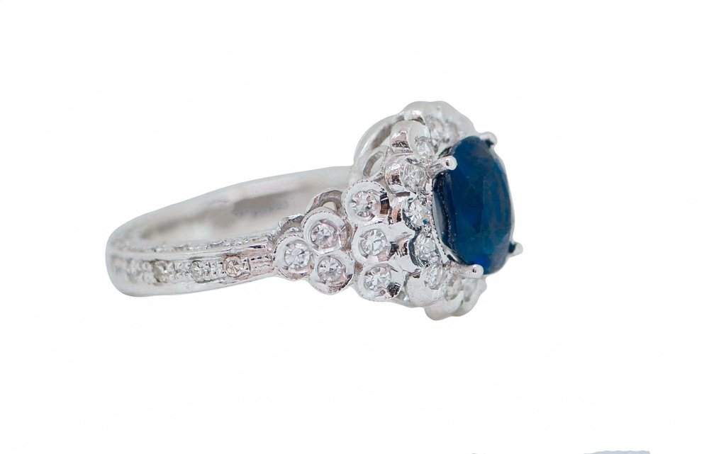 Sapphire, Diamonds, Platinum Retrò Ring