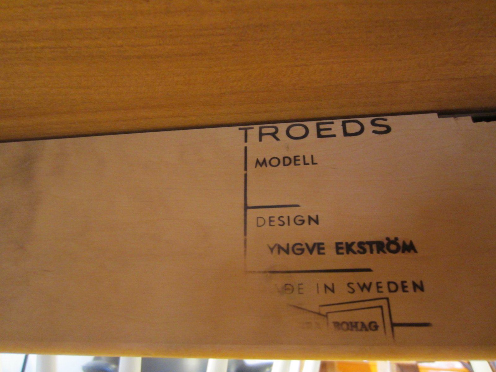 Scandinavian Dining Table by Yngve Ekström for Troeds Bra Bohag