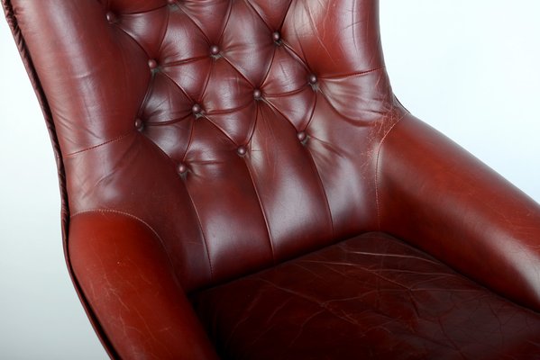 Scandinavian Leather & Chrome Base Swivel Lounge Chair, 1970s-VHD-1215935