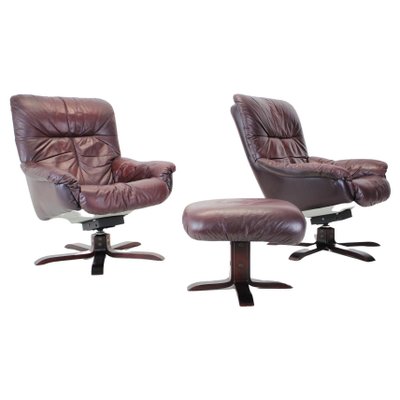 Scandinavian Leather Swivel Chairs with Footrest, 1970s, Finland, Set of 3-TZ-1117898