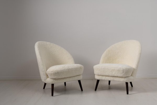 Scandinavian Mid-Century Modern White Sheepskin Lounge Chairs by Arne Norell, Set of 2-MJF-1105114