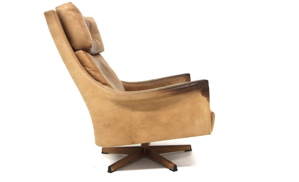 Scandinavian Minerva Rotating Leather Armchair by Torbjørn Afdal, Sweden, 1960s