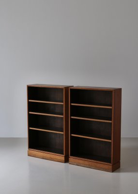 Scandinavian Modern Bookcases in Oak by I.P. Mørck, Denmark, 1930s, Set of 2-WRF-1735663