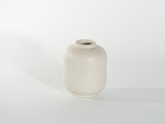 Scandinavian Modern Carrara Vase by Wilhelm Kåge for Gustavsberg, 1940s-RUK-1758037