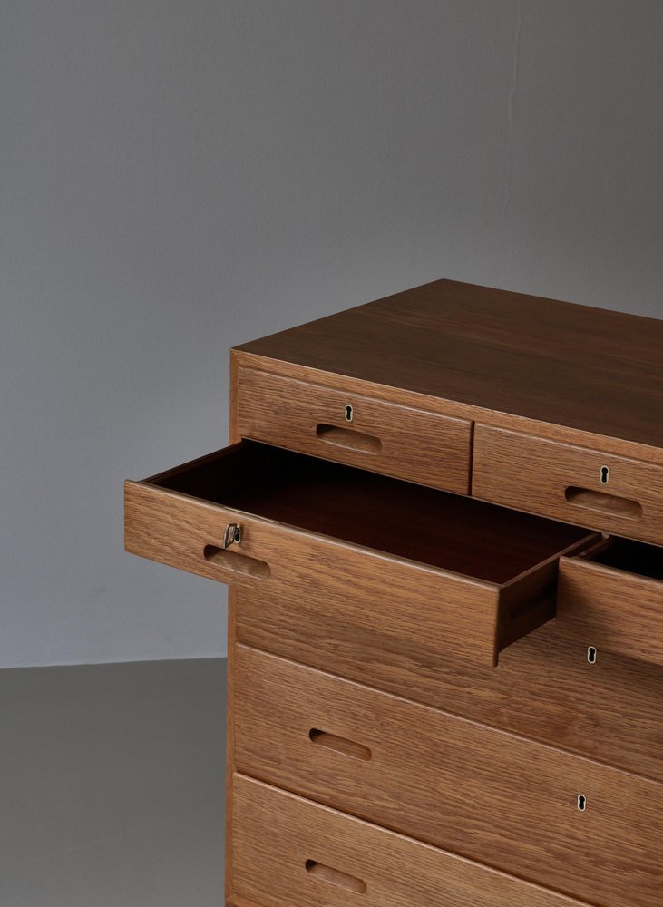 Scandinavian Modern Chest of Drawers in Oak attributed to Kaj Winding, Denmark, 1960s