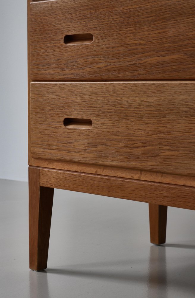 Scandinavian Modern Chest of Drawers in Oak attributed to Kaj Winding, Denmark, 1960s