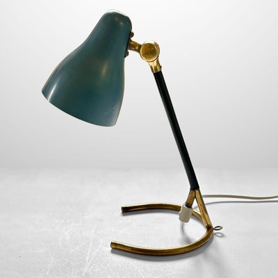 Scandinavian Modern Få 501 Table Lamp in Brass and Steel, 1950s-LIV-2021839