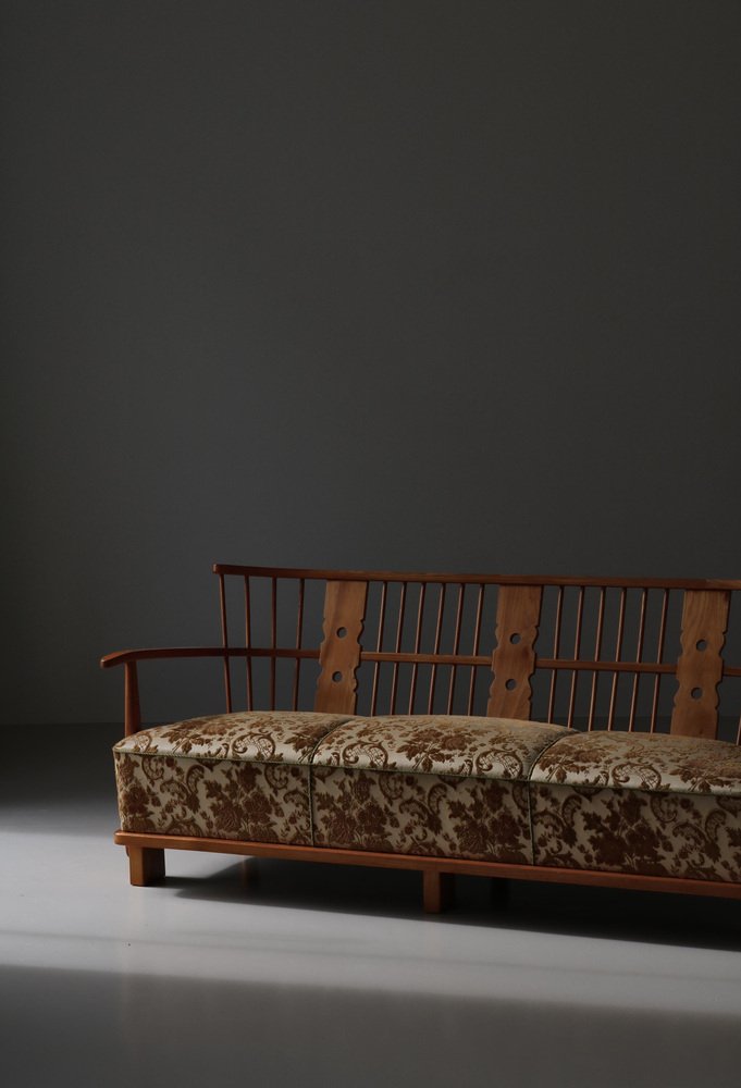 Scandinavian Modern Sofa Model 1590 in Elm attributed to Fritz Hansen, 1940s