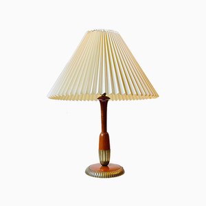 Scandinavian Modern Table Lamp in Walnut and Brass, 1950s-LCR-1034748