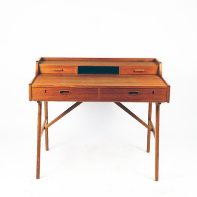 Scandinavian Modern Teak Desk attributed to Arne Wahl Iversen for Vinde Mobler, 1960s-MH-1781001