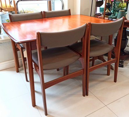 Scandinavian Modernism Danish Extendable Teak Table, 1960s-FSD-1187650