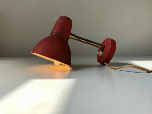 Scandinavian Pastel Red Wall Lamp in Brass & Aluminum, 1950s-LCR-942351