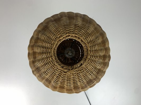 Scandinavian Rattan Wicker Mushroom Table Lamp, 1970s-BHG-2036114