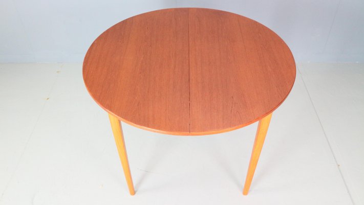 Scandinavian Teak Extendable Round Dinning Table, Denmark, 1960-DT-2026313