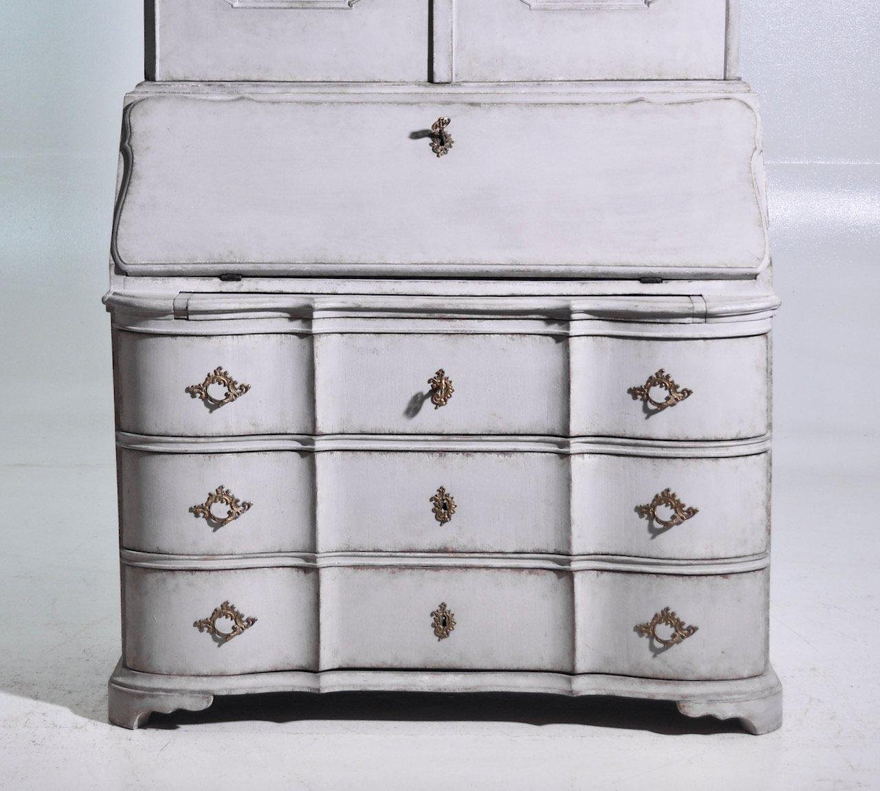 Scandinavian Two-Parts Bureau with Original Lock and Hardware, 1750s