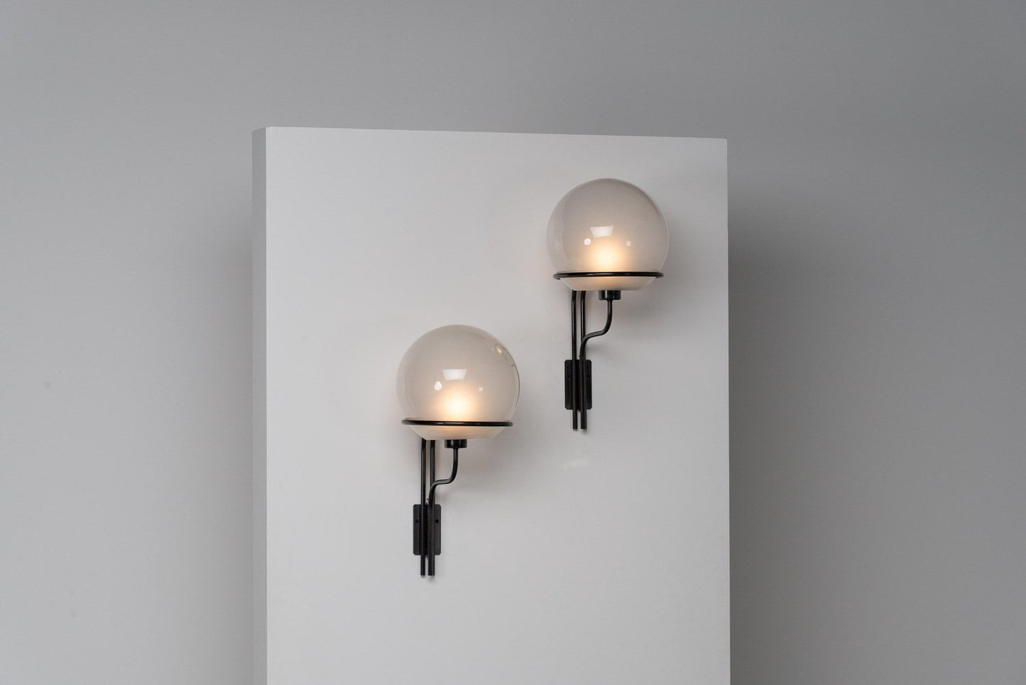 Sconces Model 256 attributed to Arteluce for Ico Parisi, Italy, 1964, Set of 2