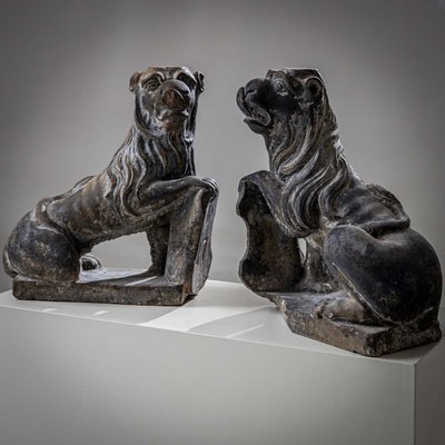 Sculptures of Lions, 1701, Stone, Set of 2-VEI-2021314