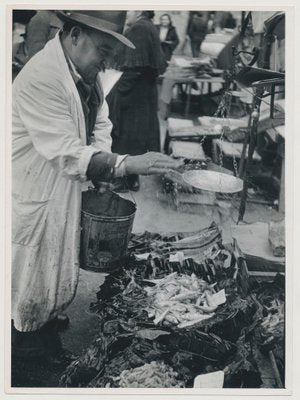 Seller, 1950s, Black and White Photograph-DYV-1223873