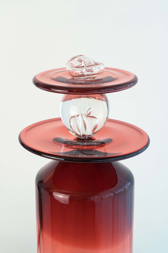 Selma Hamstra, Her Master's Voice Totem, Glass