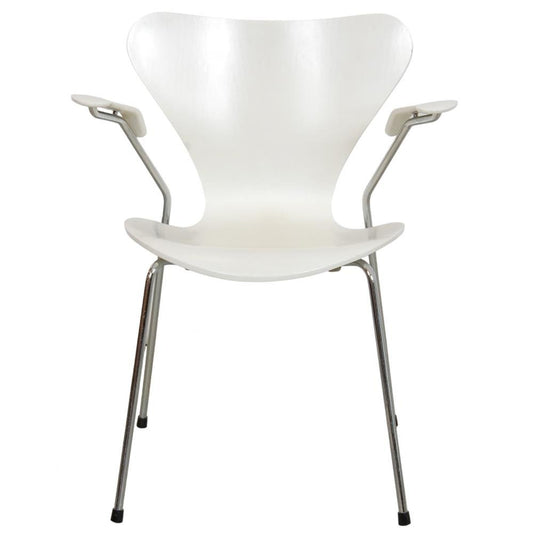 Series 7 3207 Armchair in White by Arne Jacobsen for Fritz Hansen, 1990s