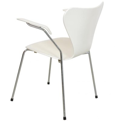 Series 7 3207 Armchair in White by Arne Jacobsen for Fritz Hansen, 1990s-MTD-1736665