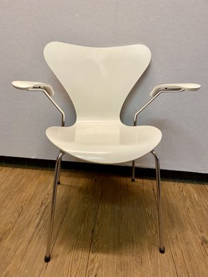 Series 7 Model 3207 Chair by Arne Jacobsen for Fritz Hansen-PYR-1800548