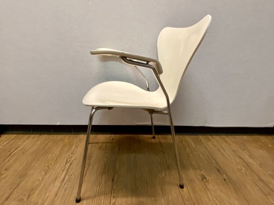 Series 7 Model 3207 Chair by Arne Jacobsen for Fritz Hansen-PYR-1800548