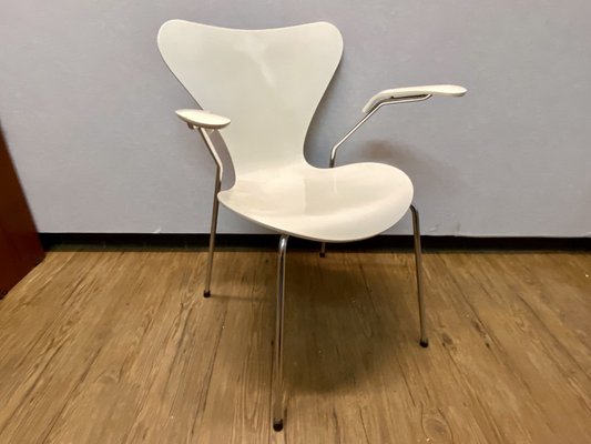 Series 7 Model 3207 Chair by Arne Jacobsen for Fritz Hansen-PYR-1800548