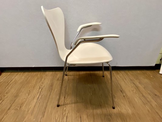 Series 7 Model 3207 Chair by Arne Jacobsen for Fritz Hansen-PYR-1800548