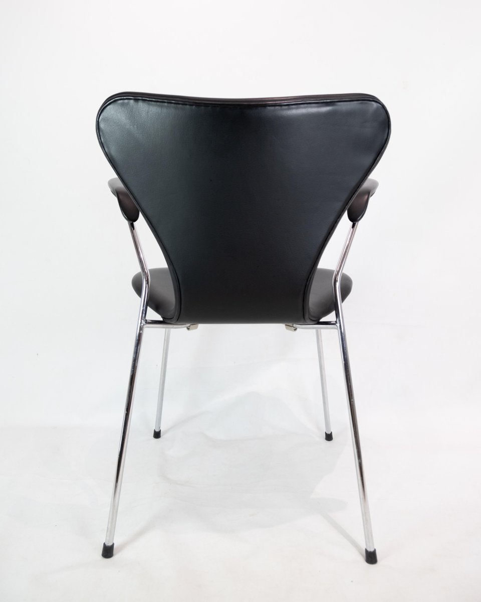 Series Seven Chair Model 3207 with Black Leather by Arne Jacobsen for Fritz Hansen, 2000s