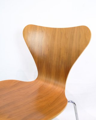 Seven Chairs in Walnut attributed to Arne Jacobsen and Fritz Hansen, 1980s, Set of 6-UY-1816953