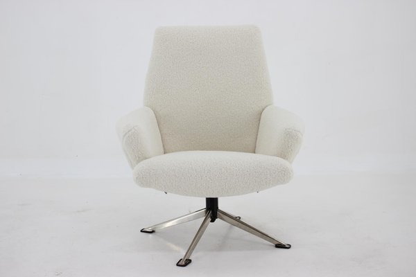 Sheepskin Swivel Armchair from Miroslav Navratil, Czechoslovakia, 1960s-TZ-1345432