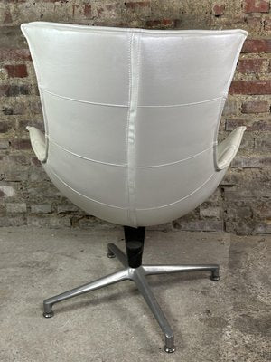 Shell Armchair in Pearly White Imitation Leather, 1980s-RWZ-2028264