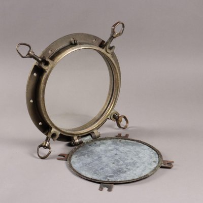 Ship Porthole in Iron-VMM-2040652