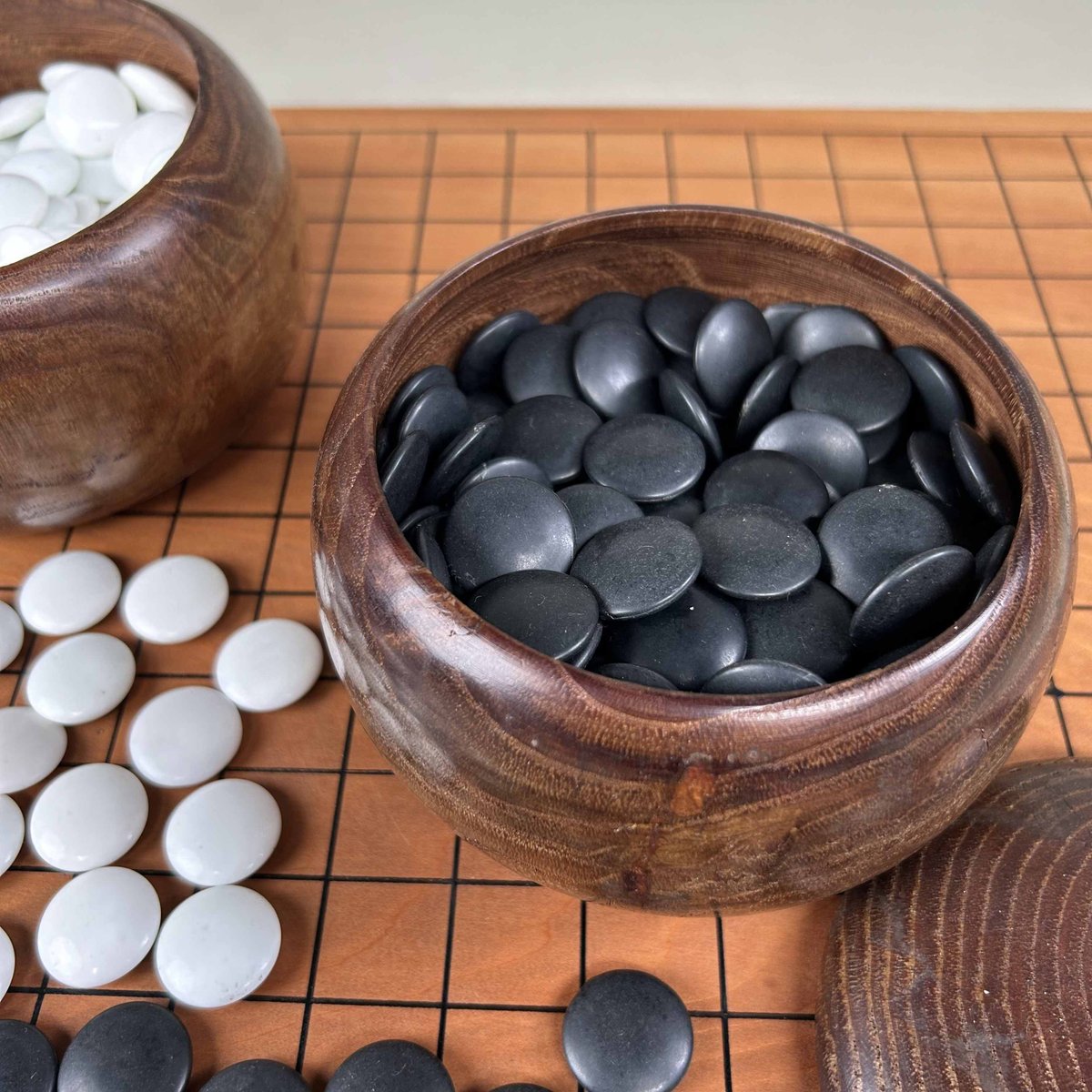 Shōwa Period Complete Go Game Board Goban Kaya, Japan, 1950s