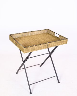 Side Table in Wicker Tray with Metal Legs, 1970s-UY-2020828