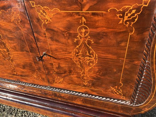 Sideboard in Walnut Burl, 1890s-LAM-1766143