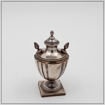 Silver Perfume Bottle-NYF-2018840