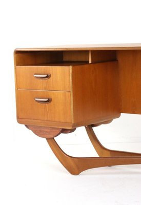 Slaidburn Desk from Beithcraft, 1960s-FYZ-2040911