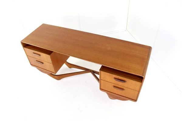 Slaidburn Desk from Beithcraft, 1960s-FYZ-2040911