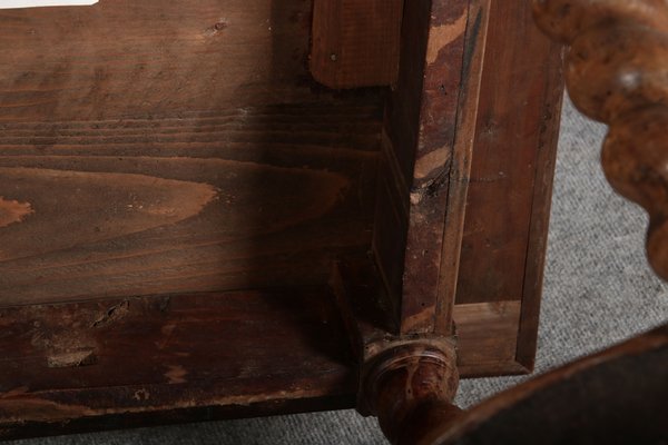 Small Antique Baroque Side Table in Walnut, 1800-DXD-1750409