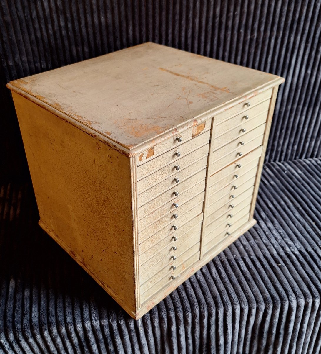 Small Antique Drawer Cabinet with 26 Drawers in Spruce, 1900s