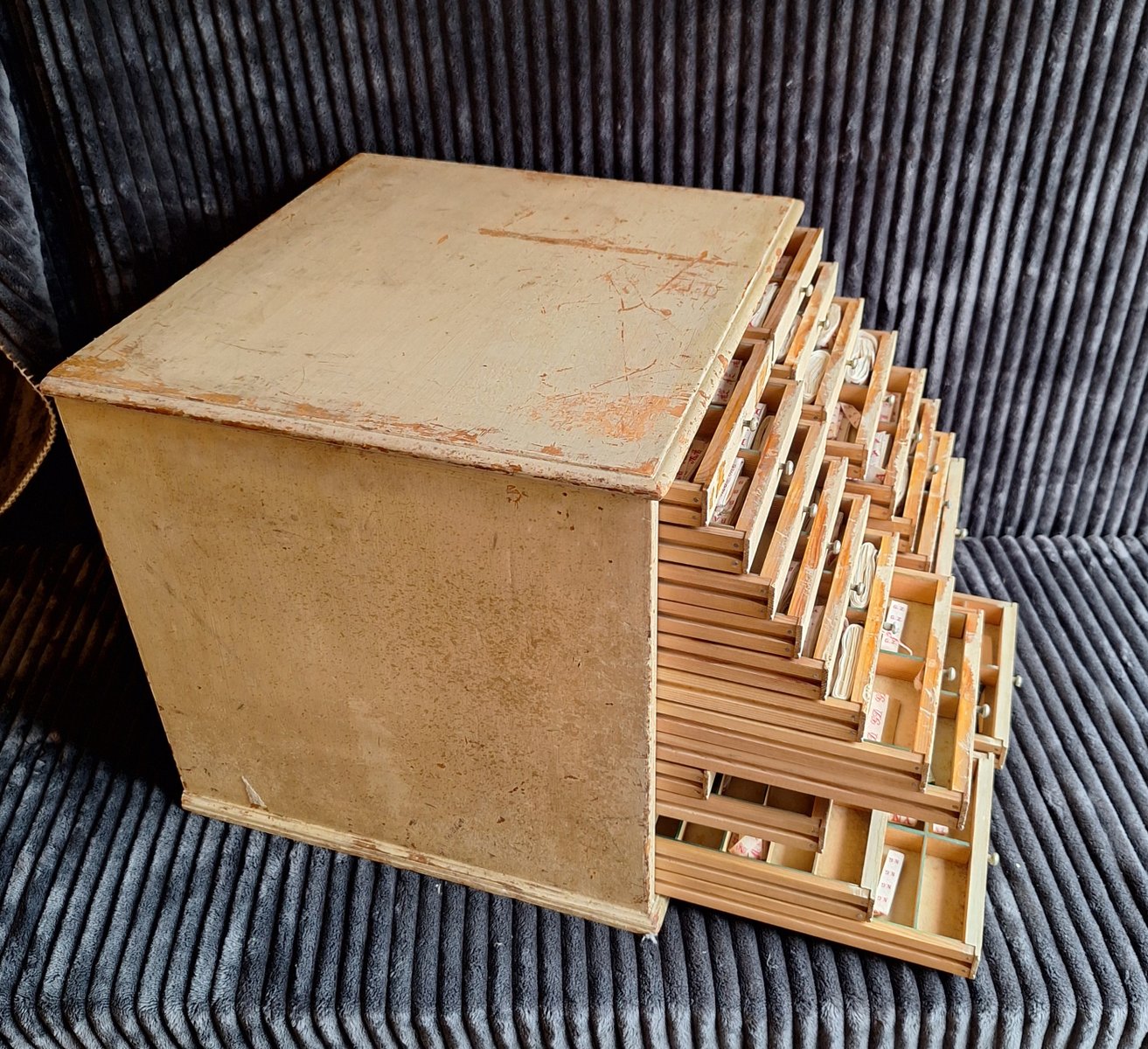 Small Antique Drawer Cabinet with 26 Drawers in Spruce, 1900s